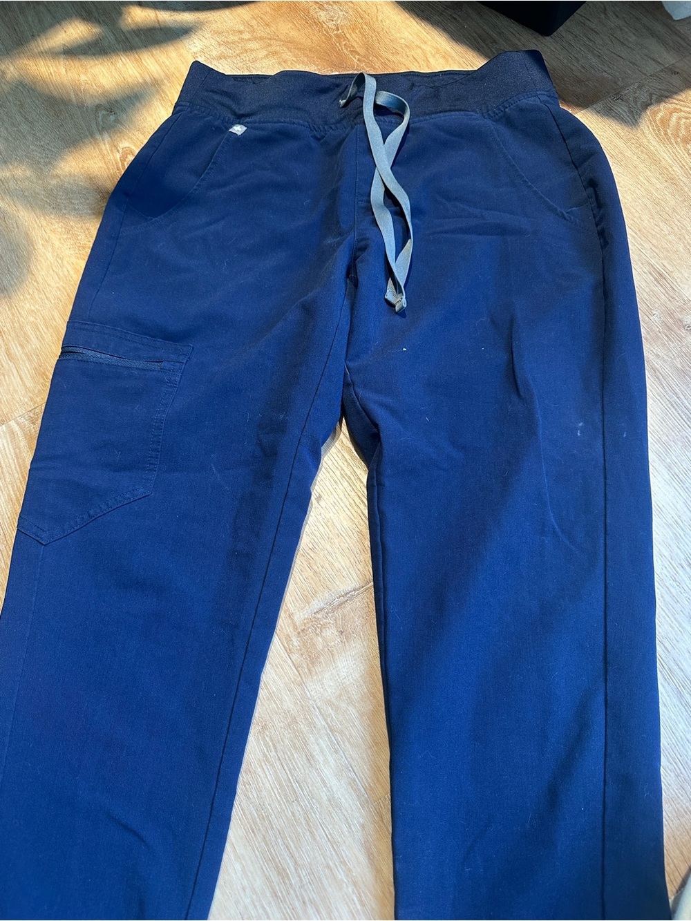 Scrubs Figs high Waisted Women's Navy Drawstring Jogger Pants